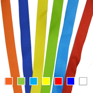 2005-38, Portagafete de cinta popotillo con bandola básica en 7 diferentes colores de línea. Aplicamos descuentos por volumen.