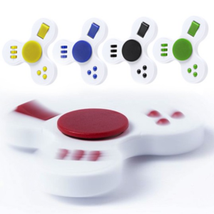 5805, Fidget spinner antiestrés sencillo con multitud de botoncitos relajantes con cuerpo en color blanco y accesorios en variada gama de vivos colores.