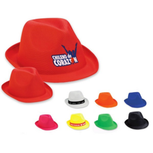 3575, Sombrero de poliéster en variada gama de vivos colores con cómoda y suave cinta interior.