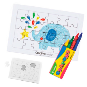 3301, Divertido puzzle de 24 piezas en color blanco. Con caja de 4 ceras en colores amarillo, verde, azul y rojo incluida. 24 Piezas. 4 Ceras Incluidas