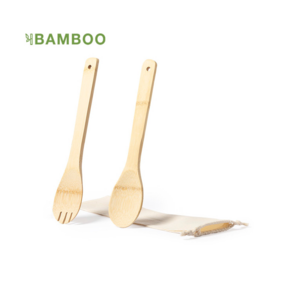 1694, Set para ensalada con 2 utensilios fabricados en resistente bambú. Presentación en funda de algodón natural con cordón de cierre. 2 Piezas. Funda Algodón