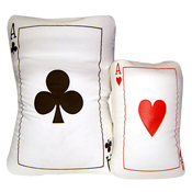 030-042-1, Almohada decorativa en forma de carta de poker, los precios mostrados son mínimos ya que estos varían conforme a las características solicitadas, favor de contactar para obtener una cotización exacta