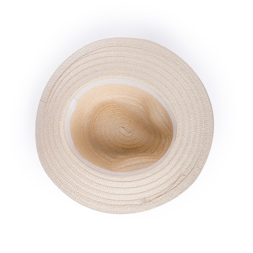6103, Sombrero en fibra sintética de alta calidad. Con cinta interior y orificios de ventilación.