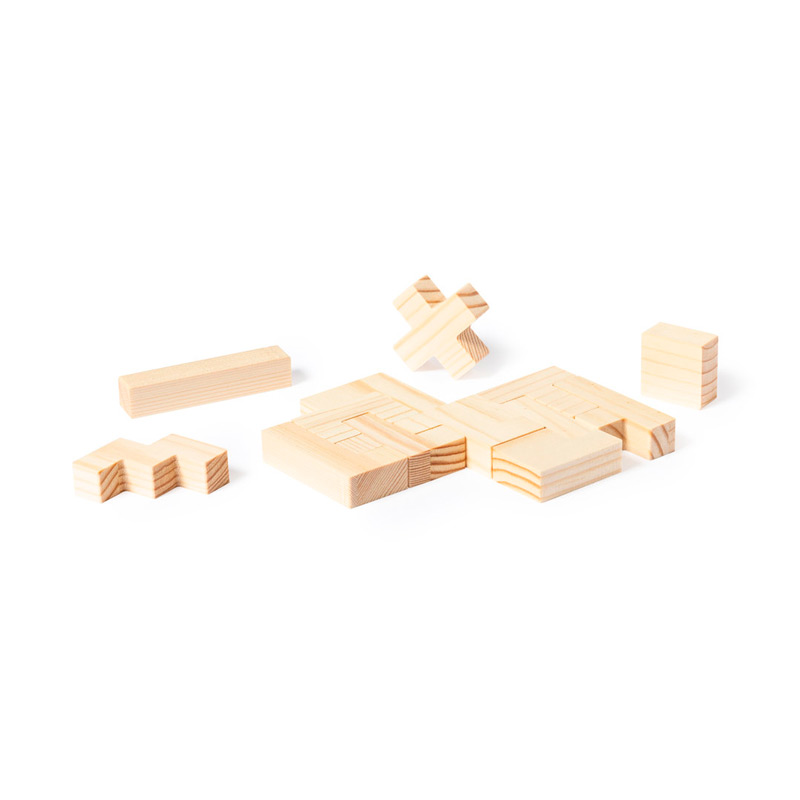 1507, Juego de habilidad fabricado en resistente madera. Con 13 piezas en caja de madera con tapa. Presentación en caja individual de diseño kraft. 13 Piezas