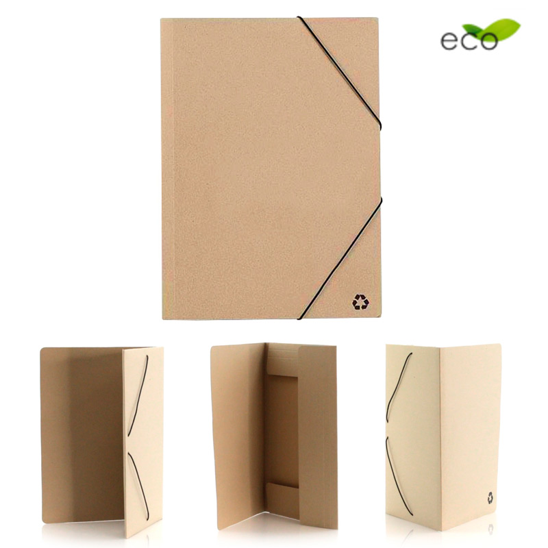 2420, Carpeta ecológica de gran capacidad con cierre elástico en cartón reciclado flexible y con sistema de plegado tripe.